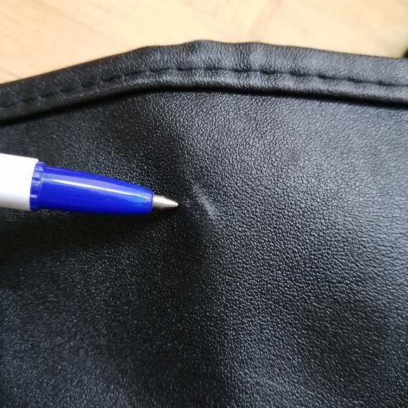 Johnnie Walker Messenger Bag - Picture 16 of 16